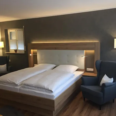 Restaurant Am Kring 3* ורדן