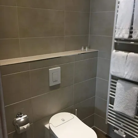 克林餐厅酒店 3*