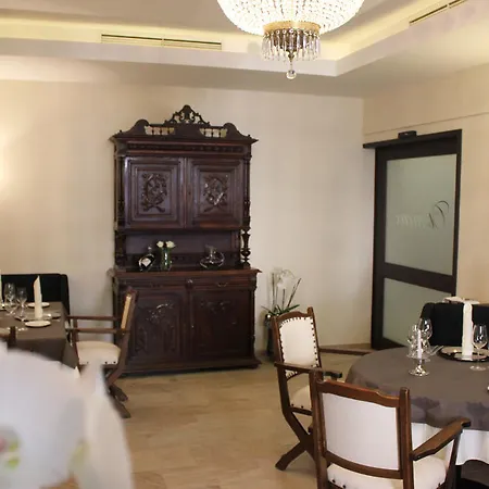 Hotel Restaurant Am Kring 3*