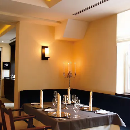 Hotel Restaurant Am Kring 3*